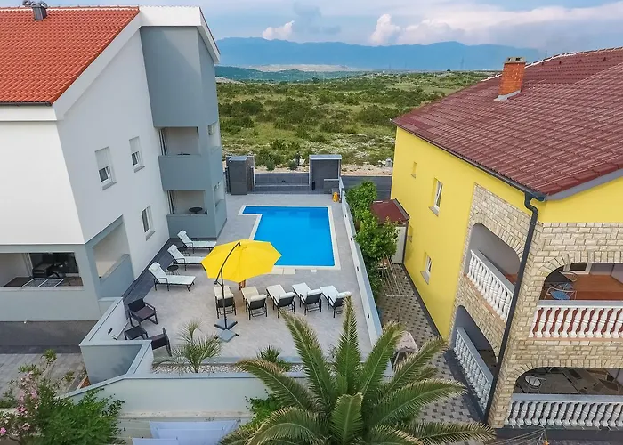 Privilege Pool Apartments