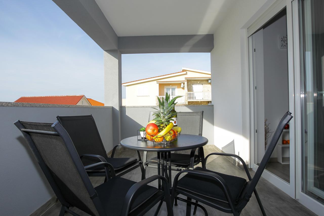 Apartment Privilege Pool Novalja