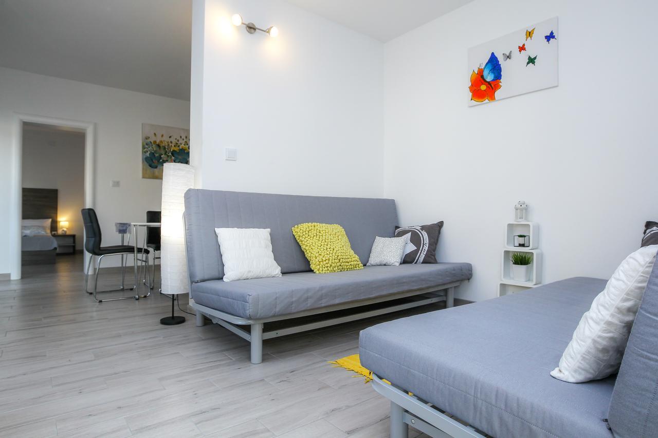 Apartment Privilege Pool Novalja